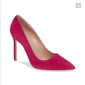 Never worn Manolo Blahnik Pink Suede Pumps